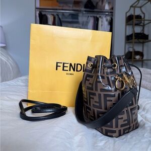 Mon Tresor mini leather bag. Fendi. Authentic.